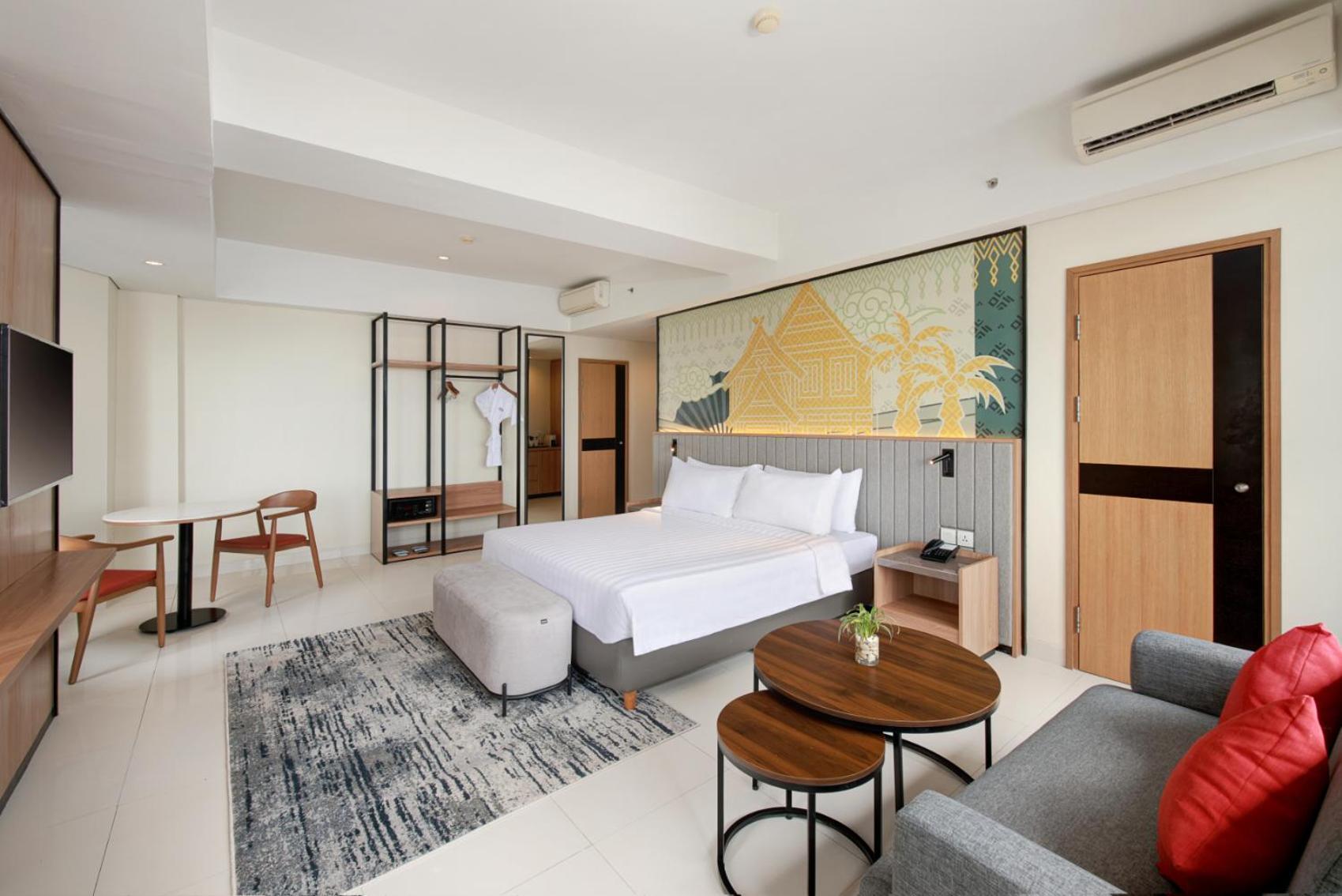 Aston Inn Pantai Losari Macáçar Exterior foto
