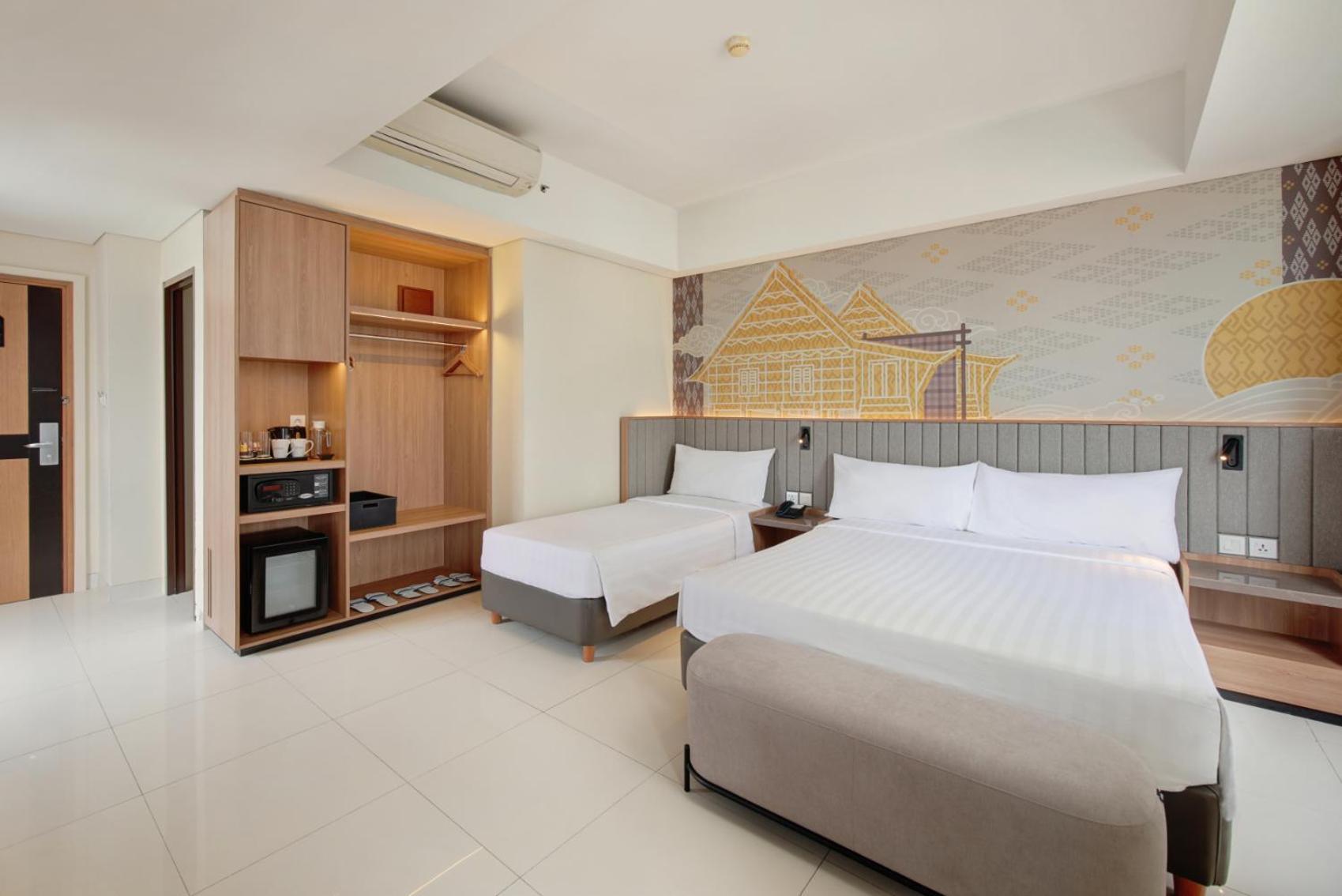 Aston Inn Pantai Losari Macáçar Exterior foto