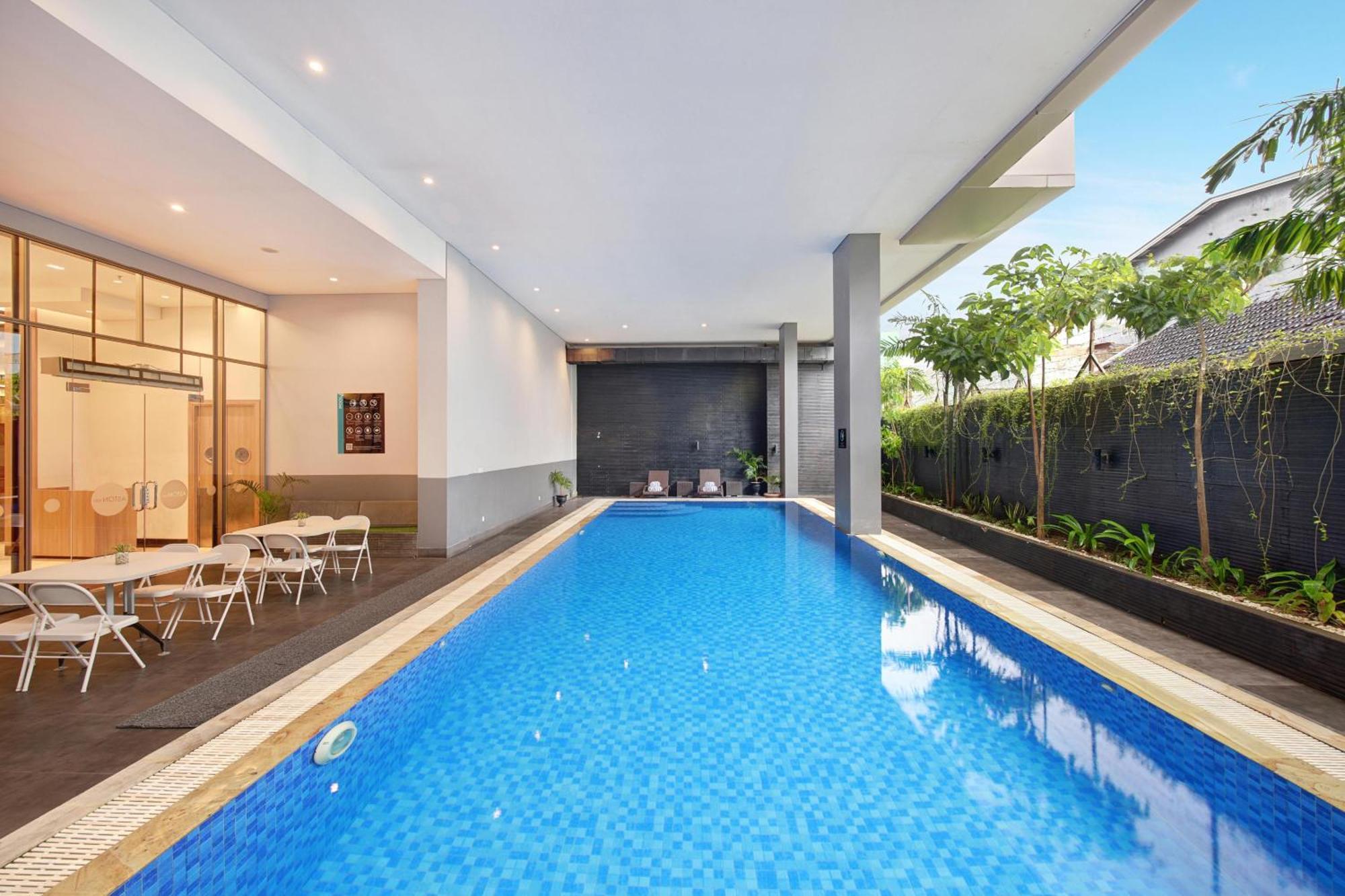 Aston Inn Pantai Losari Macáçar Exterior foto